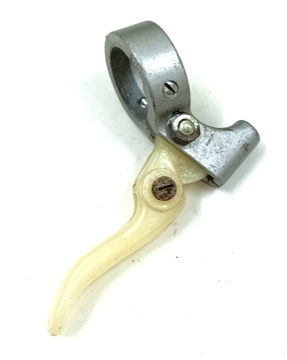 Dekohebel Magura mit Kunststoffhebel, Lagerspuren