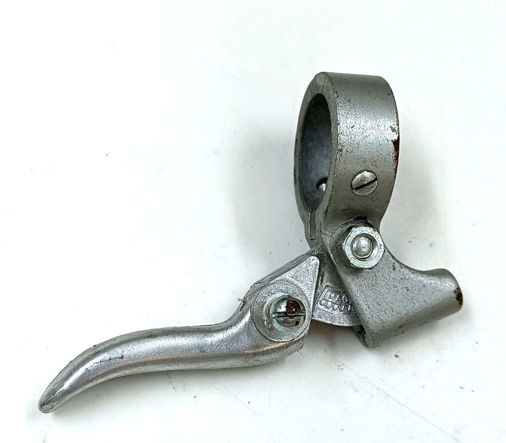Dekohebel Magura Lagerspuren